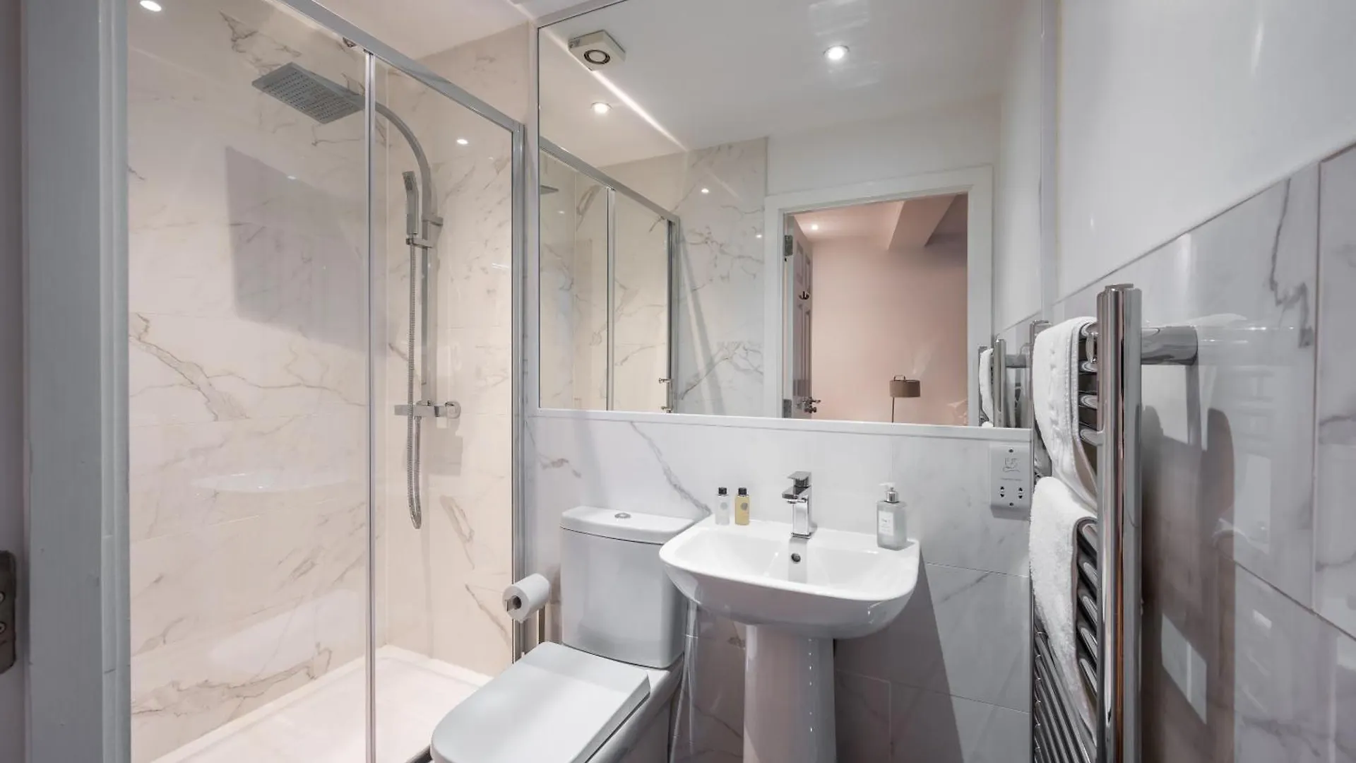 Casa Fresa - Cowgate House Apartment Dundee