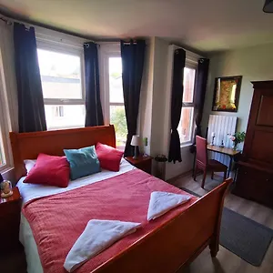https://boutique-house-comfortable-stay-5-minutes-from-city.belfasthotelsireland.com